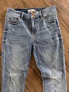 CAbi Women's Straight Leg Jeans - Light Blue Wash